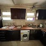 El Rehab City Cozy Apartment 3 Bedrooms